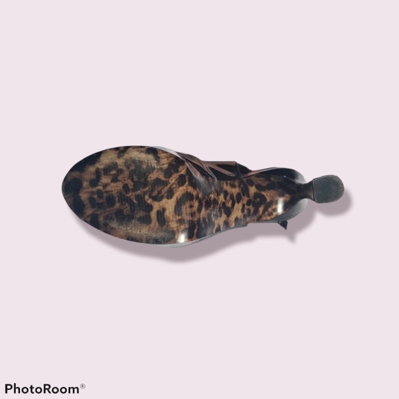 GUESS Pumps - Picture 4 of 6